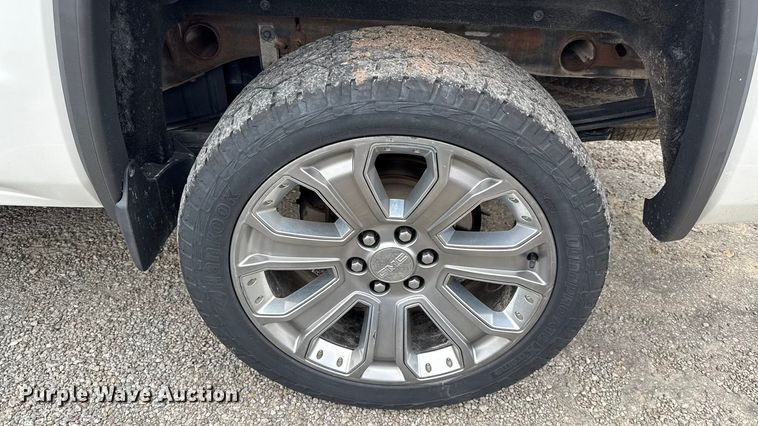 image for item DY8354 2017 GMC Sierra 1500 Crew Cab pickup truck