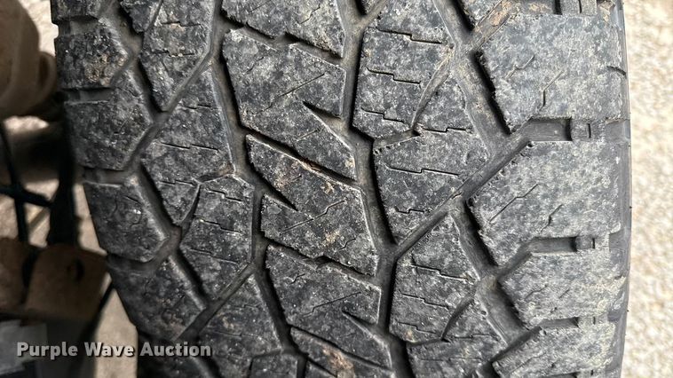 image for item DY8354 2017 GMC Sierra 1500 Crew Cab pickup truck