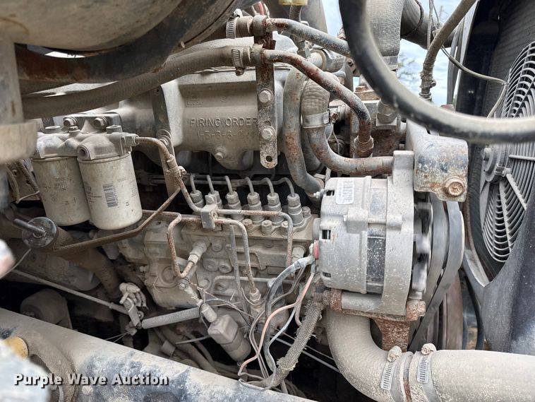 image for item DY8355 1987 Ford L8000 refuse truck