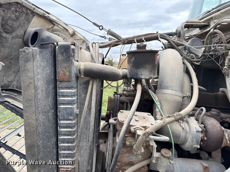 image for item DY8355 1987 Ford L8000 refuse truck