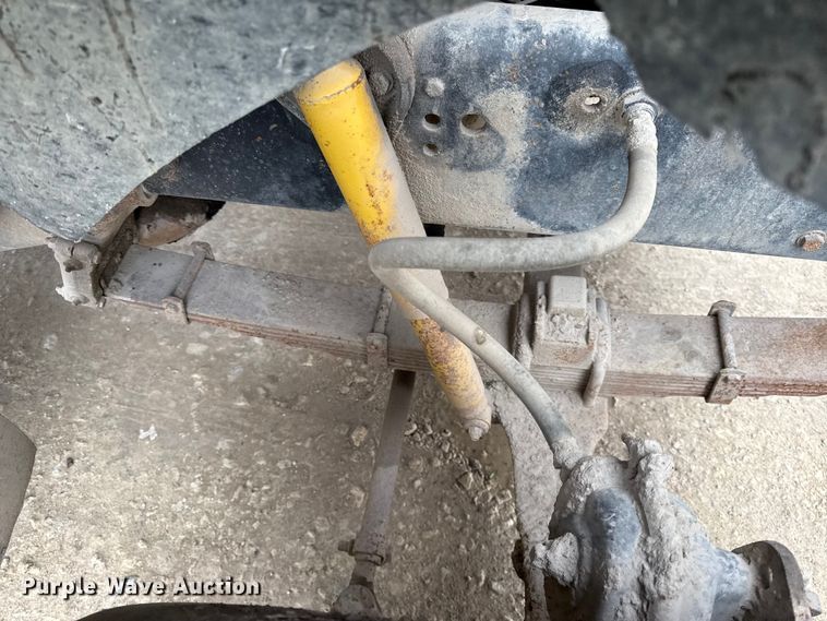 image for item DY8355 1987 Ford L8000 refuse truck