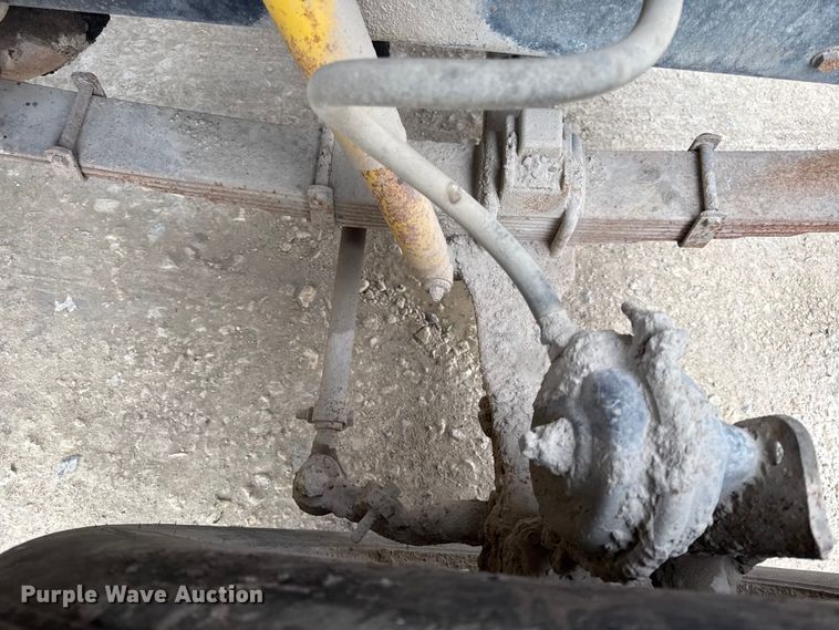 image for item DY8355 1987 Ford L8000 refuse truck