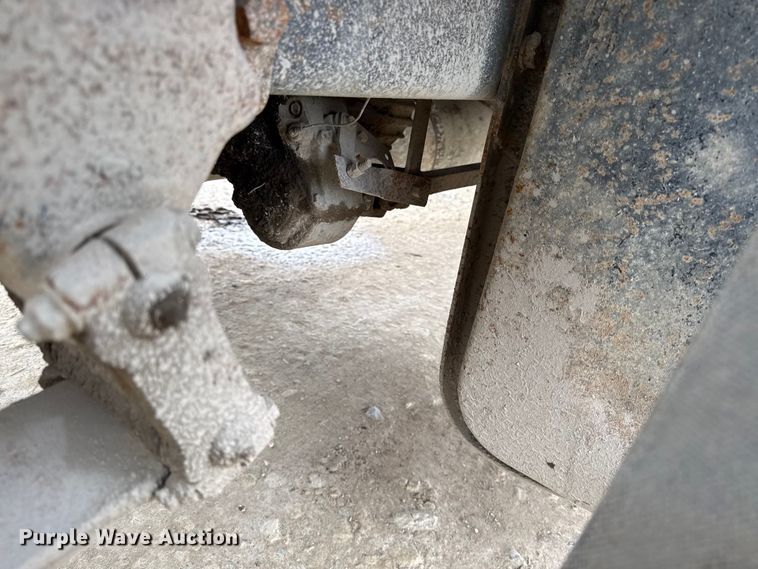 image for item DY8355 1987 Ford L8000 refuse truck