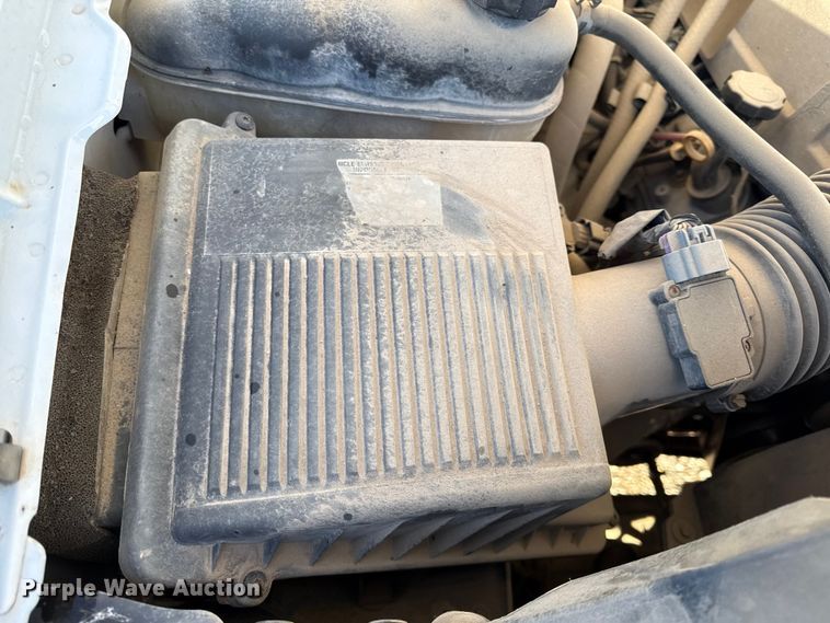 image for item DY8369 2011 GMC Sierra 2500HD Crew Cab pickup truck