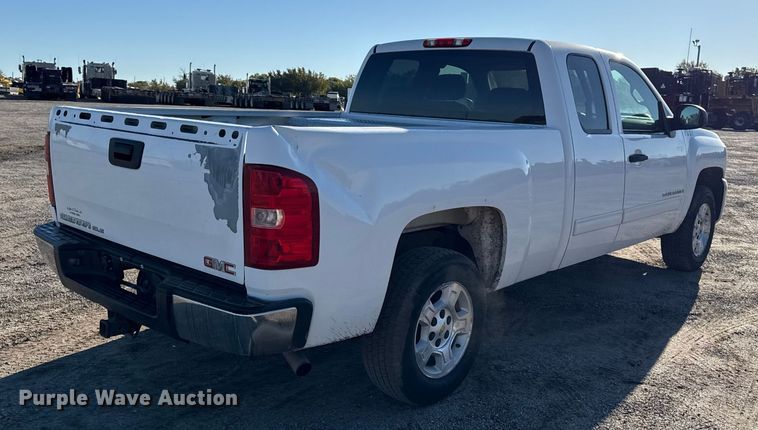 image for item DY8370 2009 Chevrolet Silverado 1500 Ext. Cab pickup truck