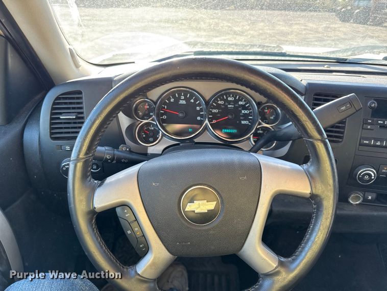 image for item DY8370 2009 Chevrolet Silverado 1500 Ext. Cab pickup truck