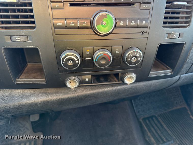 image for item DY8370 2009 Chevrolet Silverado 1500 Ext. Cab pickup truck