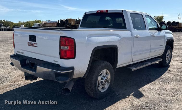 image for item DY8371 2015 GMC Sierra 2500HD SLE Crew Cab pickup truck