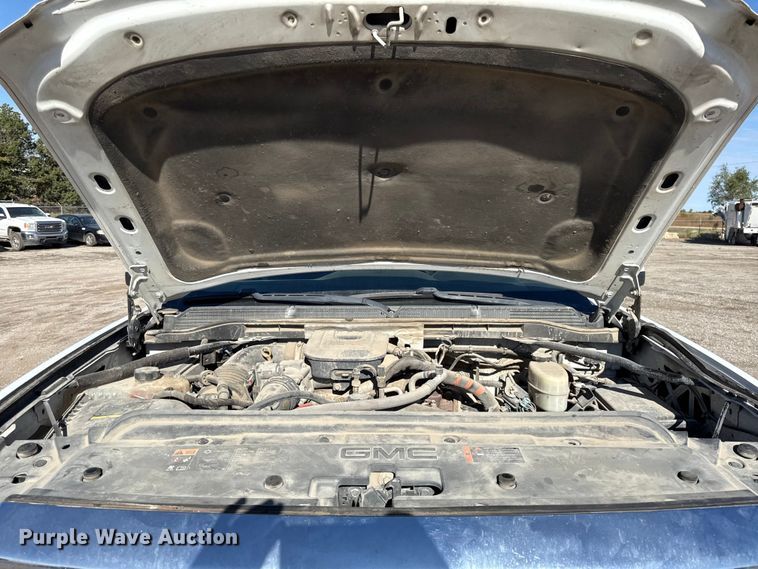 image for item DY8371 2015 GMC Sierra 2500HD SLE Crew Cab pickup truck