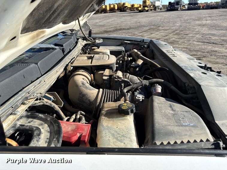 image for item DY8372 2011 Chevrolet Silverado 2500HD Ext. Cab pickup truck