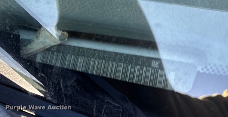 image for item DY8372 2011 Chevrolet Silverado 2500HD Ext. Cab pickup truck