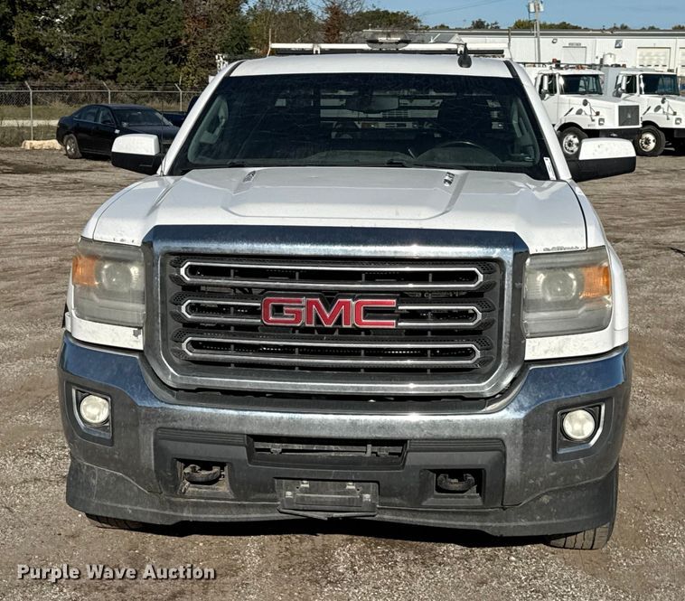 image for item DY8373 2015 GMC Sierra 2500HD SLE Crew Cab pickup truck