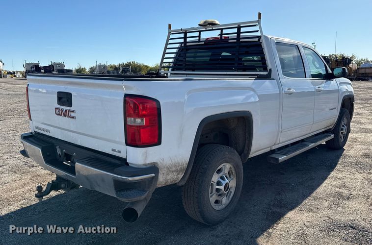 image for item DY8373 2015 GMC Sierra 2500HD SLE Crew Cab pickup truck