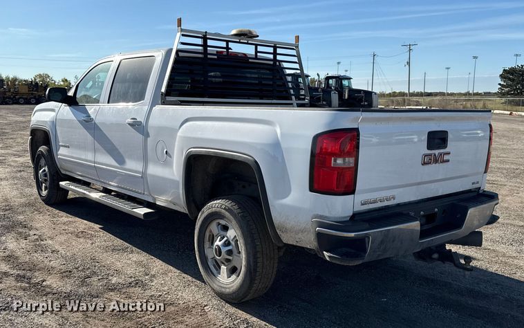 image for item DY8373 2015 GMC Sierra 2500HD SLE Crew Cab pickup truck