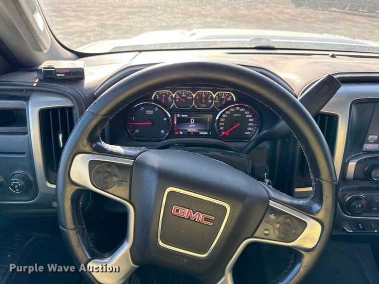 image for item DY8373 2015 GMC Sierra 2500HD SLE Crew Cab pickup truck