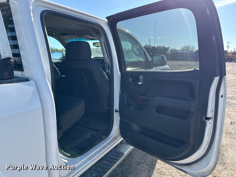 image for item DY8373 2015 GMC Sierra 2500HD SLE Crew Cab pickup truck