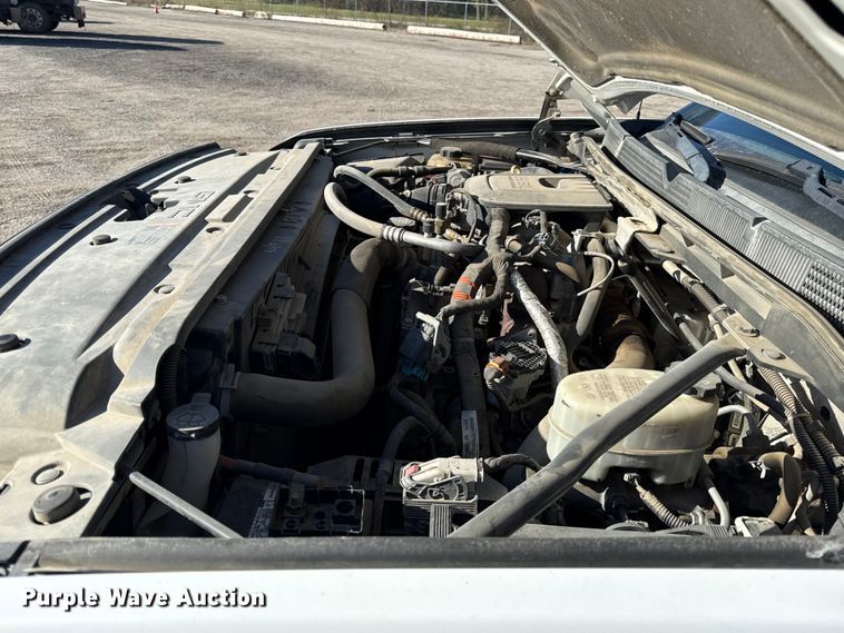 image for item DY8373 2015 GMC Sierra 2500HD SLE Crew Cab pickup truck