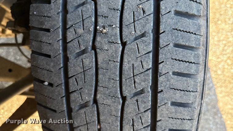 image for item DY8373 2015 GMC Sierra 2500HD SLE Crew Cab pickup truck