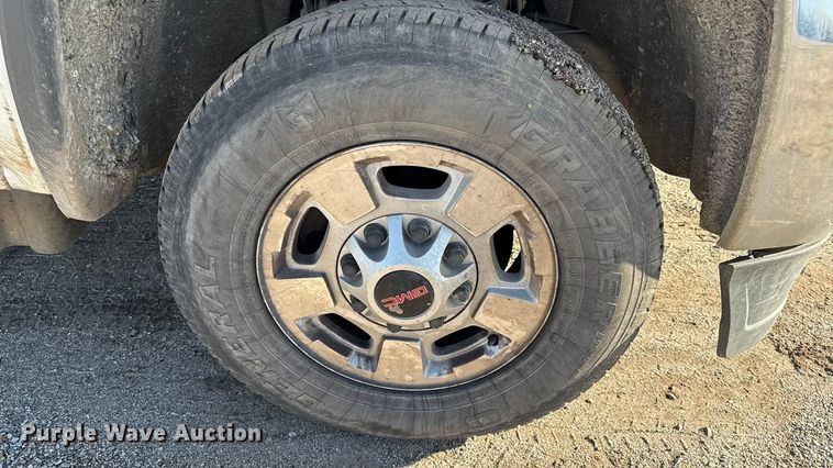 image for item DY8373 2015 GMC Sierra 2500HD SLE Crew Cab pickup truck