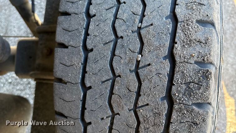 image for item DY8373 2015 GMC Sierra 2500HD SLE Crew Cab pickup truck