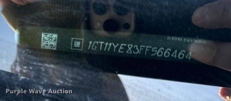 image for item DY8373 2015 GMC Sierra 2500HD SLE Crew Cab pickup truck