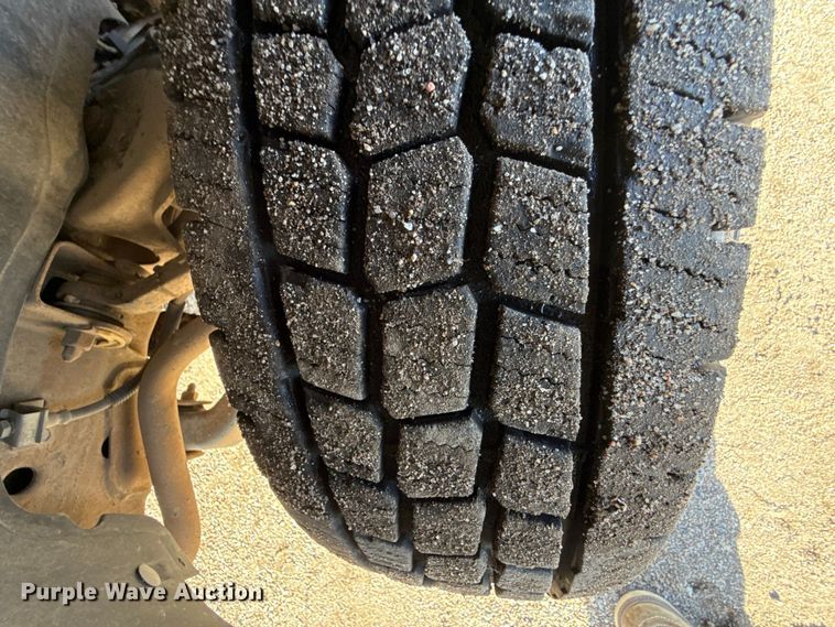 image for item DY8375 2000 Chevrolet Silverado 1500 Ext. Cab pickup truck