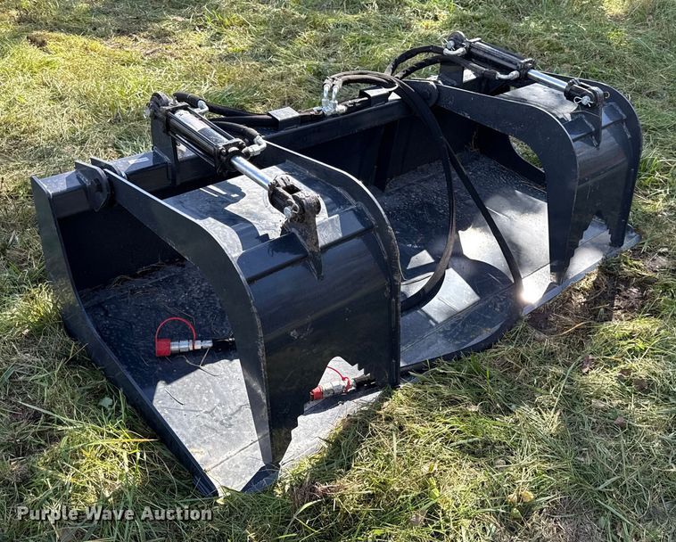 image for item DY8396 2025 Wolverine GB-11-72W skid steer grapple bucket