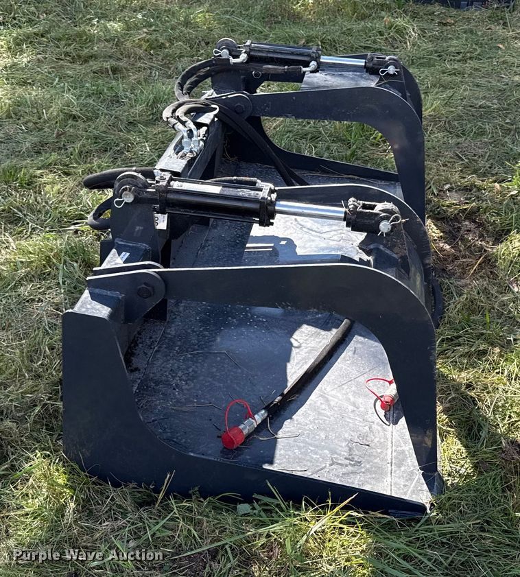 image for item DY8396 2025 Wolverine GB-11-72W skid steer grapple bucket
