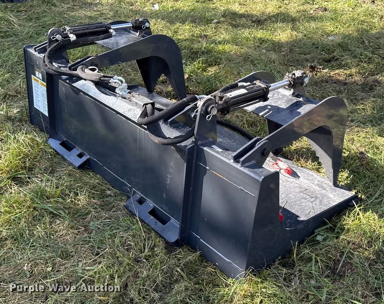 image for item DY8396 2025 Wolverine GB-11-72W skid steer grapple bucket