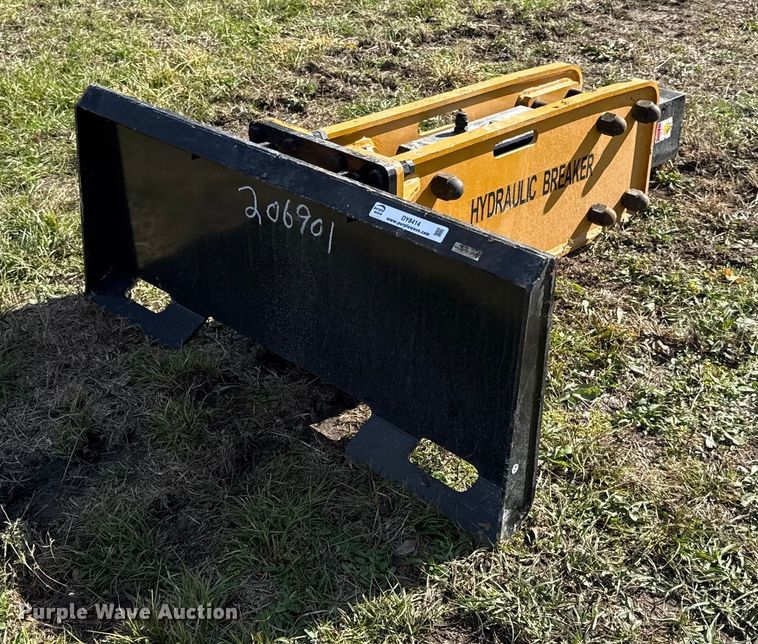 image for item DY8414 2025 Wolverine CB-11-750F skid steer breaker