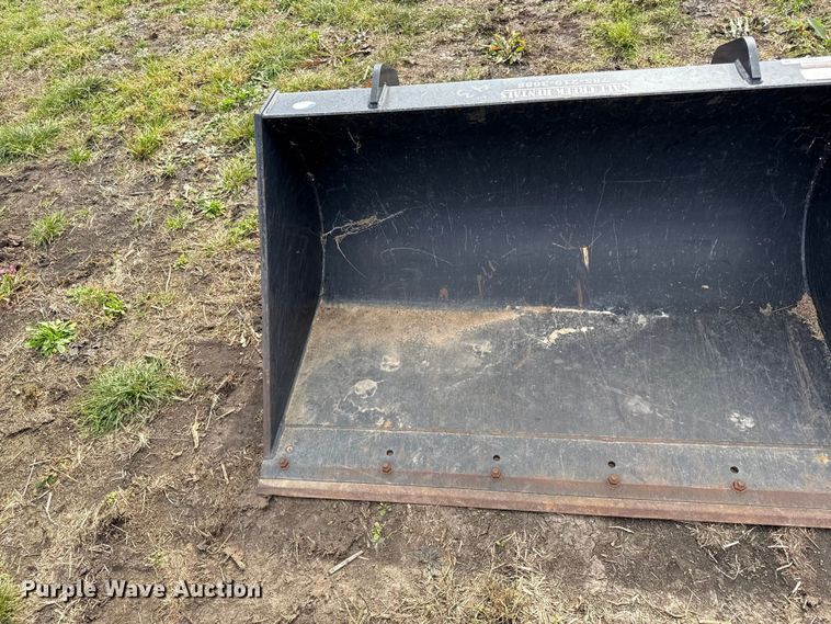 image for item DY8422 Paladin TX-0048 telehandler bucket