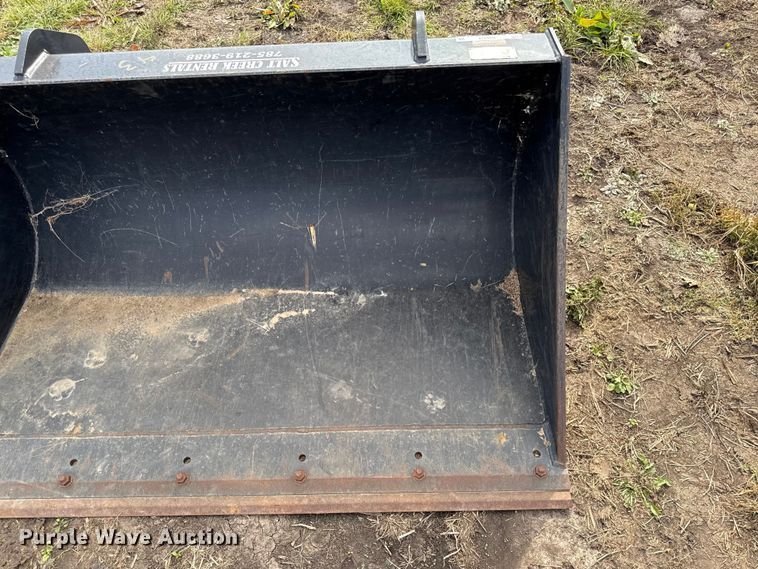 image for item DY8422 Paladin TX-0048 telehandler bucket