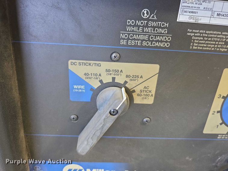 image for item DZ3492 Miller Bobcat 225 welder/generator