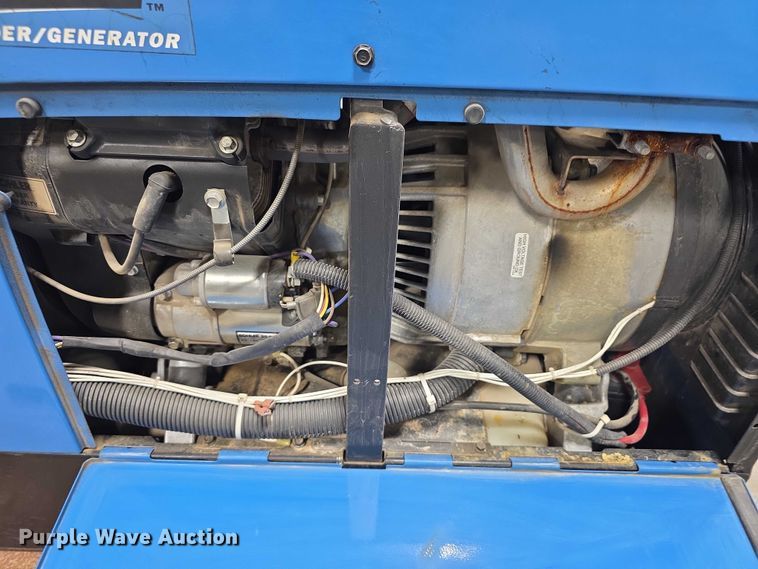 image for item DZ3492 Miller Bobcat 225 welder/generator