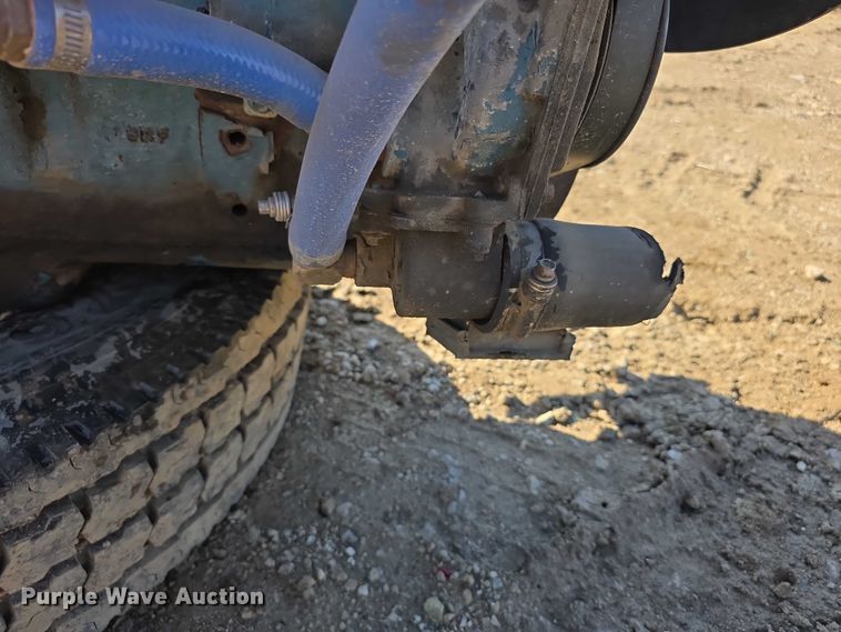 image for item DZ3494 International engine