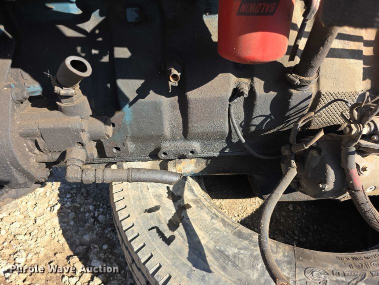 image for item DZ3494 International engine