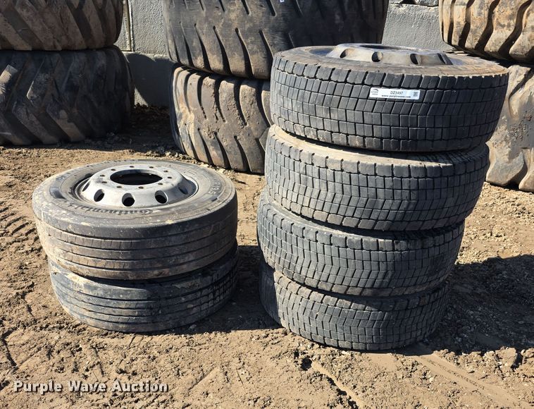 image for item DZ3497 (6) Continental 265/70R19.5 tires and wheels