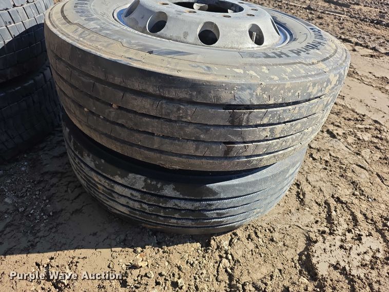 image for item DZ3497 (6) Continental 265/70R19.5 tires and wheels