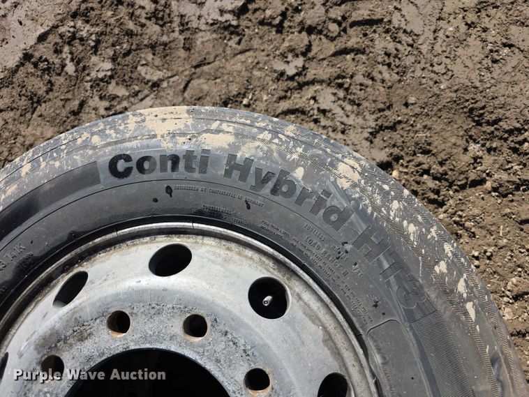 image for item DZ3497 (6) Continental 265/70R19.5 tires and wheels