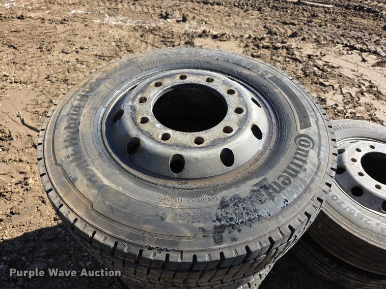 image for item DZ3497 (6) Continental 265/70R19.5 tires and wheels