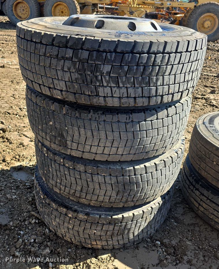 image for item DZ3497 (6) Continental 265/70R19.5 tires and wheels