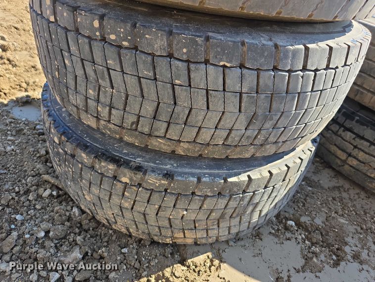 image for item DZ3497 (6) Continental 265/70R19.5 tires and wheels