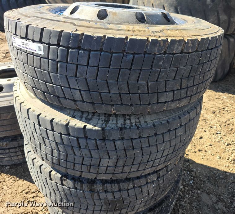 image for item DZ3497 (6) Continental 265/70R19.5 tires and wheels