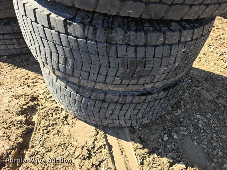 image for item DZ3497 (6) Continental 265/70R19.5 tires and wheels