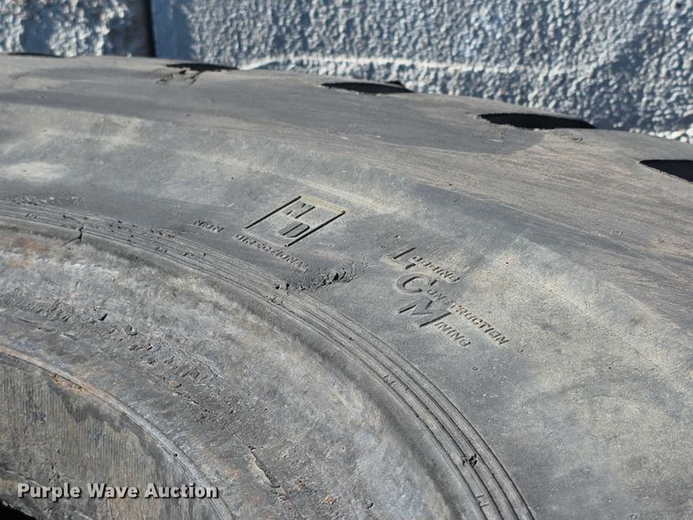 image for item DZ3499 (2) General 29.5-29 tires