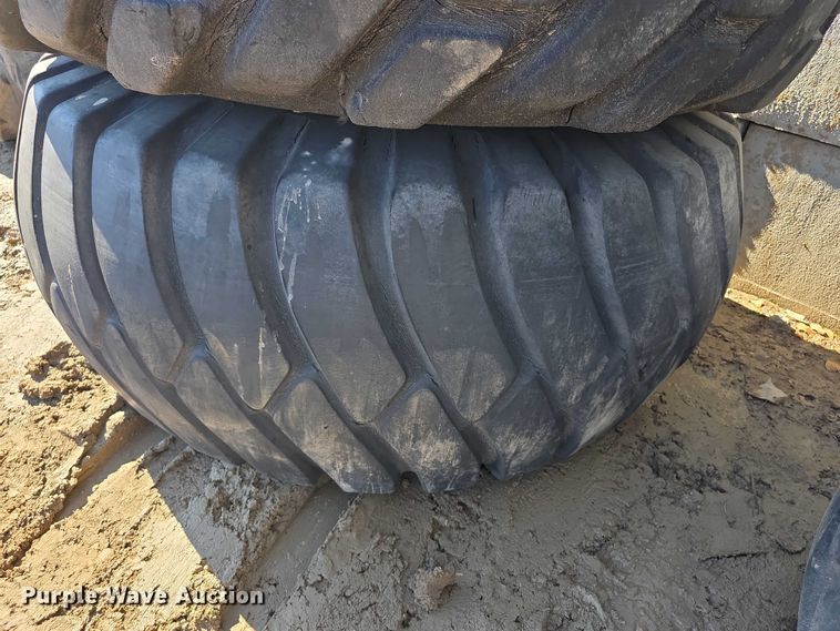 image for item DZ3501 (2) General 29.5-29 tires and wheels