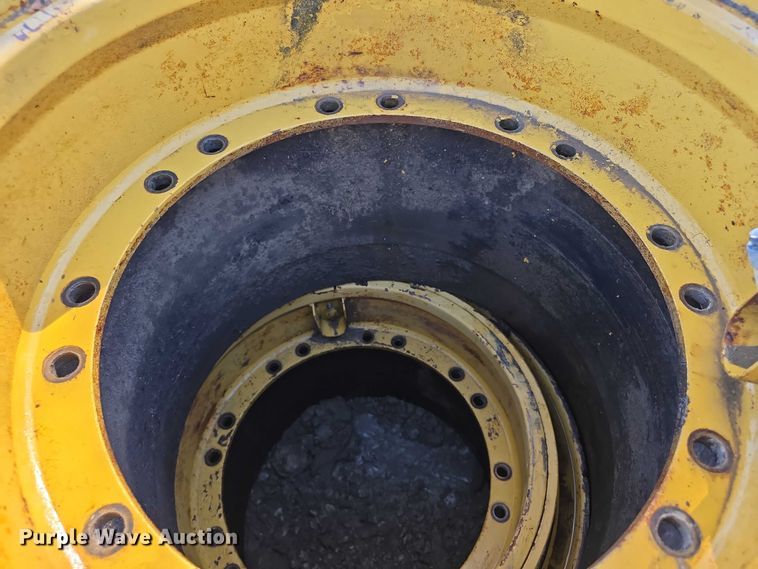 image for item DZ3502 (2) Duramax 23.5-25 tires and wheels