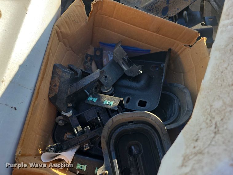 image for item DZ3568 Automotive parts