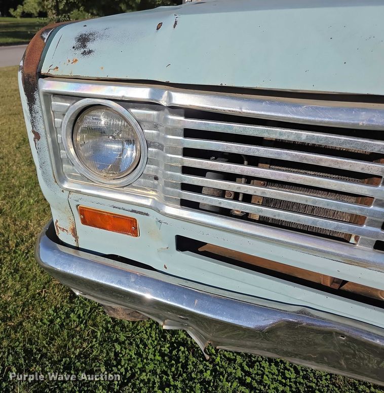 image for item DZ6399 1974 International Harvester  D200 Eight pickup truck