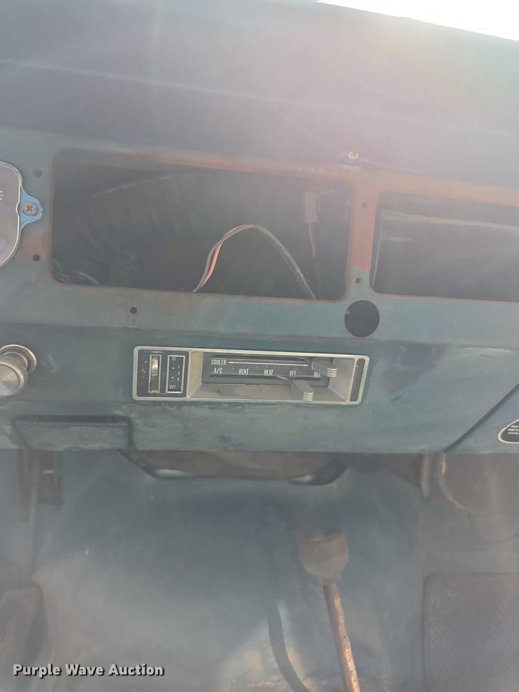 image for item DZ6399 1974 International Harvester  D200 Eight pickup truck